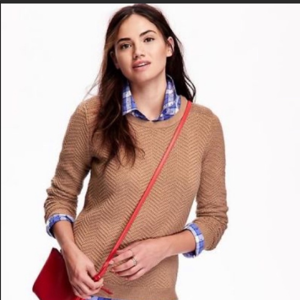 ❤️Tan colored sweater